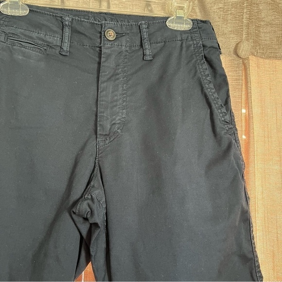 American Eagle 12” Longer Length Lived In Khaki Short in Navy Size 28 - Picture 6 of 12